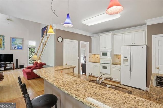 2264 Lenox Ridge Court NE, Brookhaven, GA 30319
