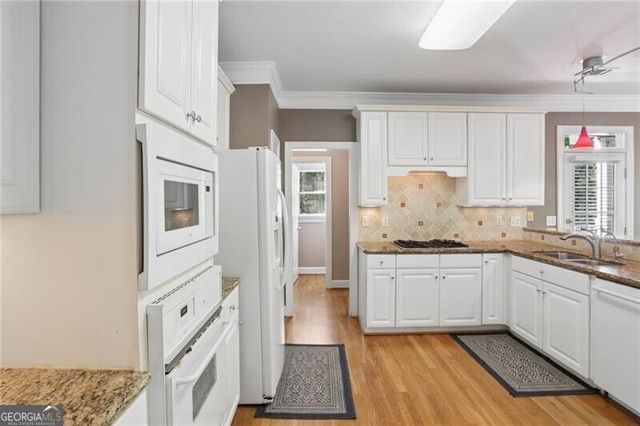 2264 Lenox Ridge Court NE, Brookhaven, GA 30319