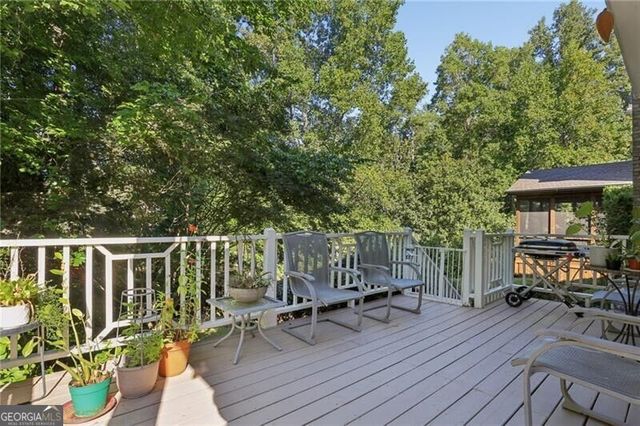 2264 Lenox Ridge Court NE, Brookhaven, GA 30319