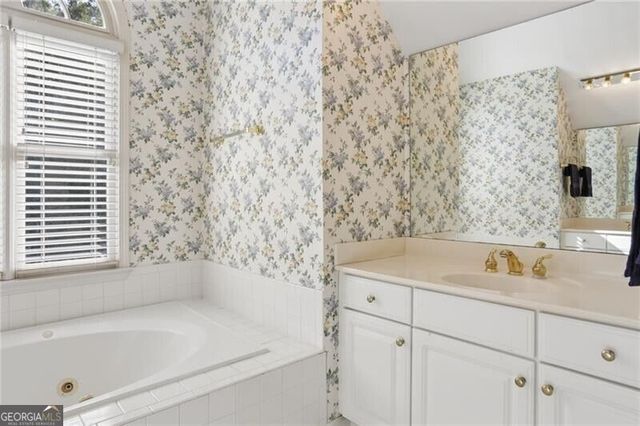 2264 Lenox Ridge Court NE, Brookhaven, GA 30319