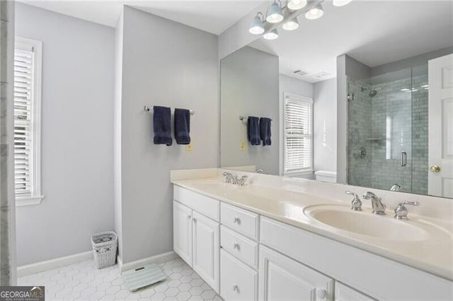 2264 Lenox Ridge Court NE, Brookhaven, GA 30319