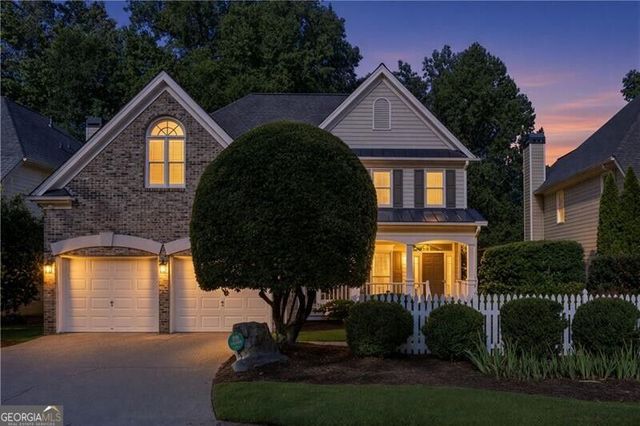 2264 Lenox Ridge Court NE, Brookhaven, GA 30319