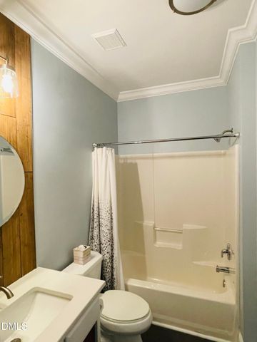 790 Hill Lane, Bracey, VA 23919