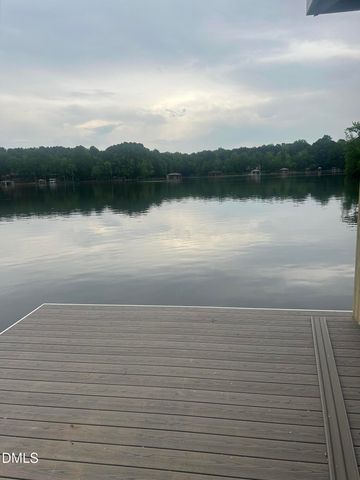 790 Hill Lane, Bracey, VA 23919