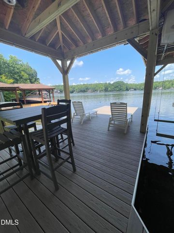 790 Hill Lane, Bracey, VA 23919