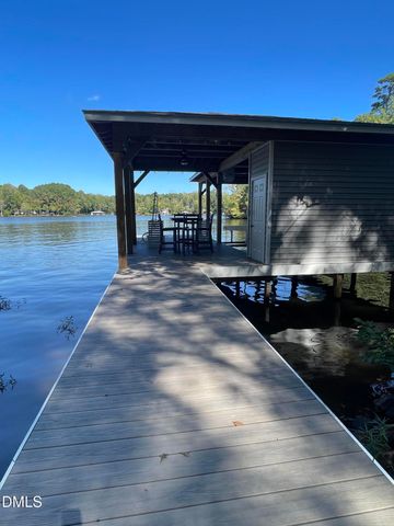 790 Hill Lane, Bracey, VA 23919