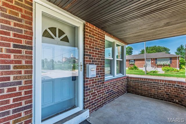 5054 Fyler Avenue, St Louis, MO 63139
