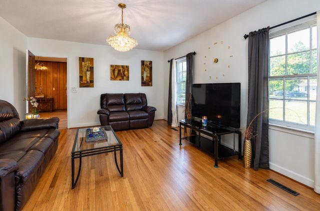 715 N Park St., Mullins, SC 29574