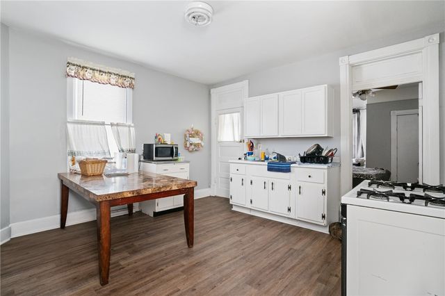 1809 Walnut St., Heidelberg, PA 15106