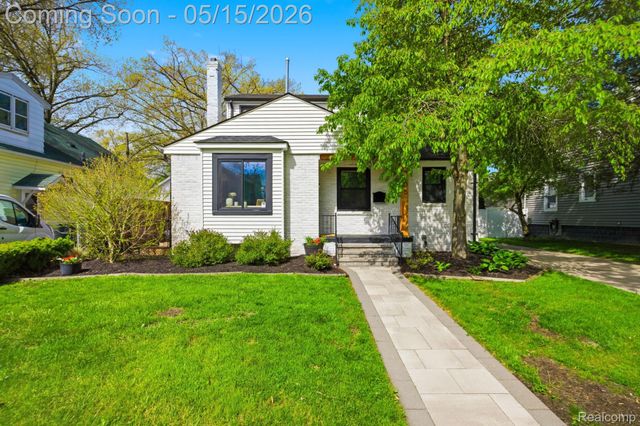 2705 Gardner Avenue, Berkley, MI 48072