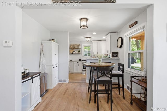 2705 Gardner Avenue, Berkley, MI 48072