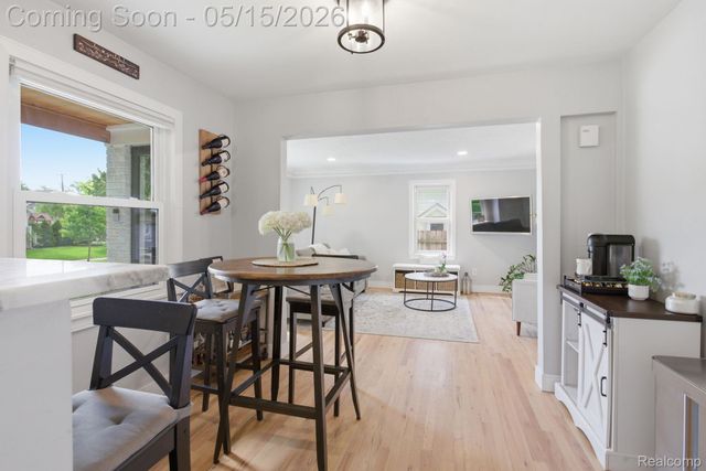 2705 Gardner Avenue, Berkley, MI 48072