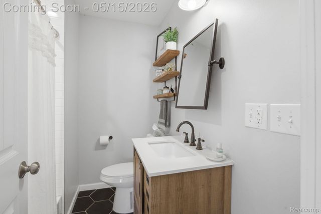 2705 Gardner Avenue, Berkley, MI 48072