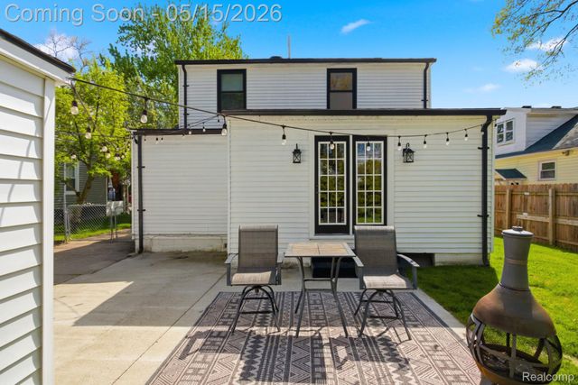 2705 Gardner Avenue, Berkley, MI 48072