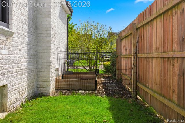 2705 Gardner Avenue, Berkley, MI 48072