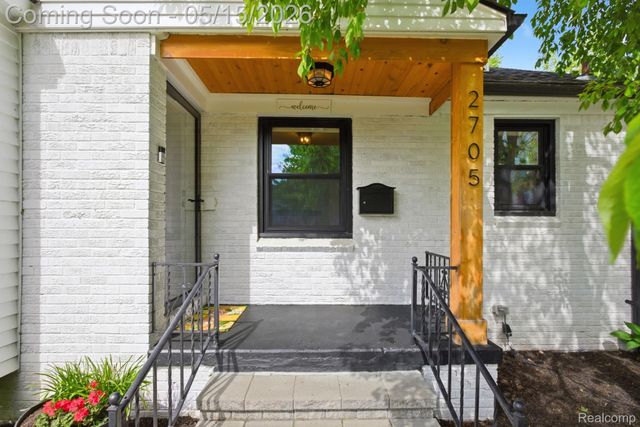 2705 Gardner Avenue, Berkley, MI 48072
