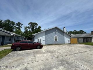 7623 INDIAN LAKES Drive 3, Jacksonville, FL 32210