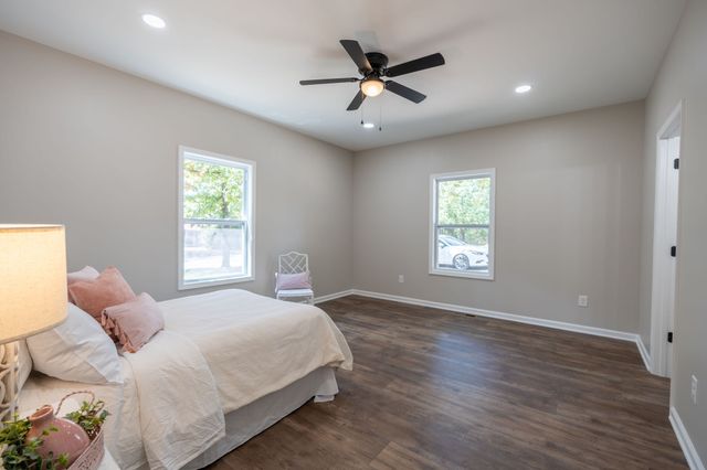 417 Market St, Waynesboro, TN 38485