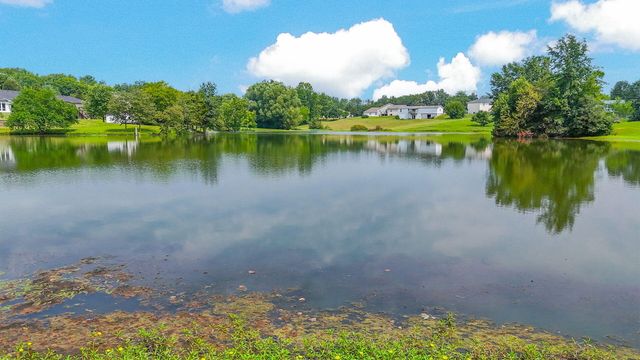 1370 LYRIC CT, Boonville, MO 65233
