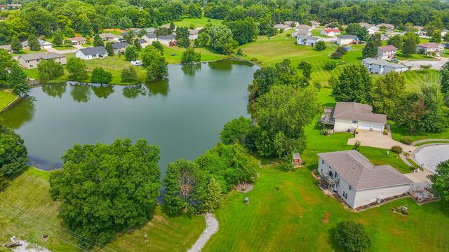 1370 LYRIC CT, Boonville, MO 65233