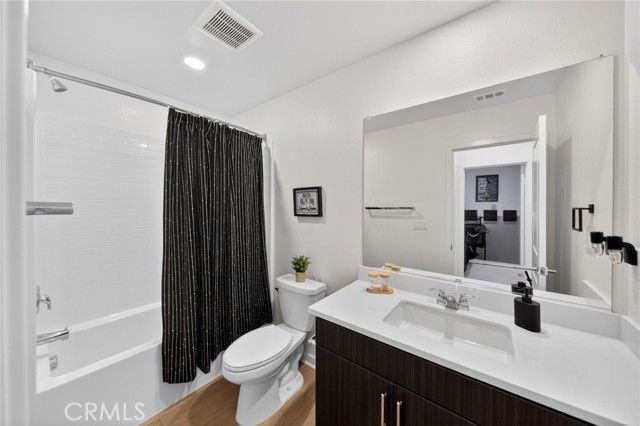 587 Holston, Rialto, CA 92377