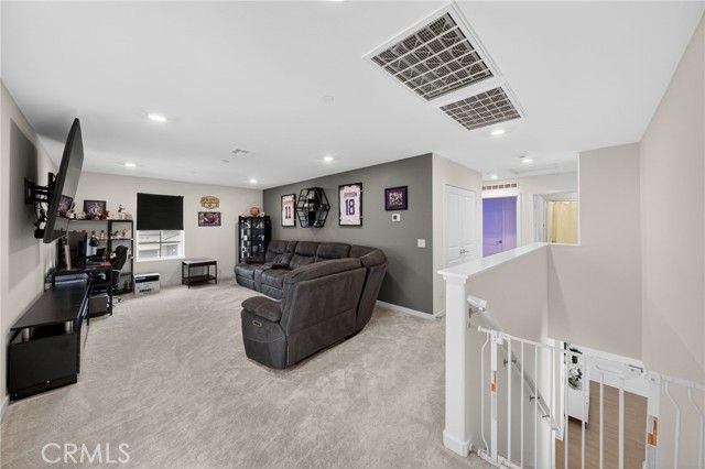 587 Holston, Rialto, CA 92377