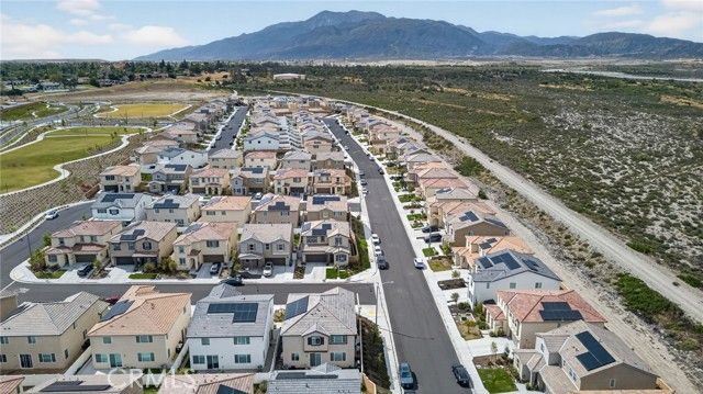 587 Holston, Rialto, CA 92377