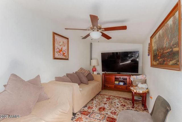 3121 W GREENWAY Road, Phoenix, AZ 85053