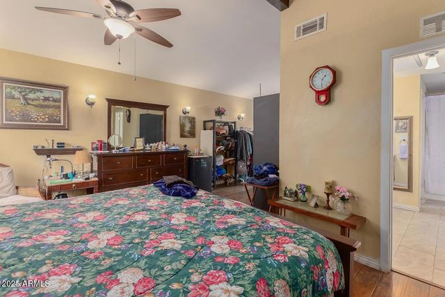 3121 W GREENWAY Road, Phoenix, AZ 85053