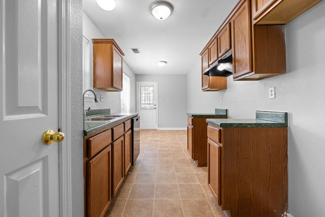 7981 MARSHA WOODS DR, Memphis, TN 38125
