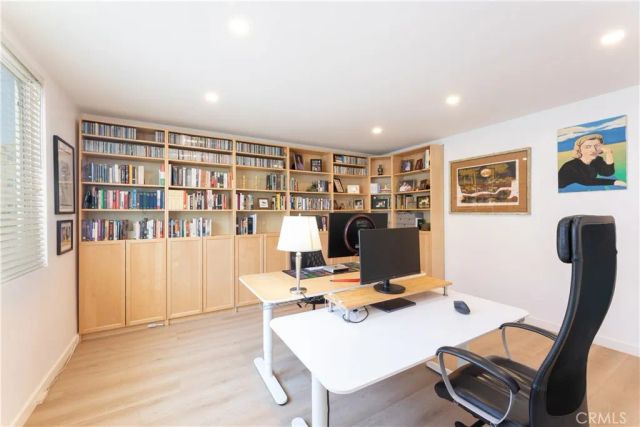 210 Grand 102, Long Beach, CA 90803