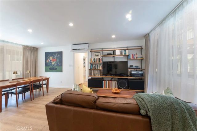 210 Grand 102, Long Beach, CA 90803