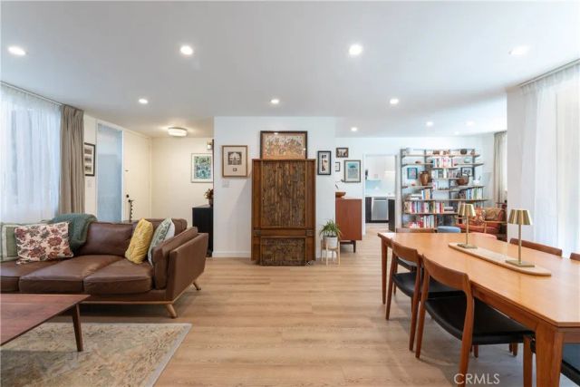 210 Grand 102, Long Beach, CA 90803