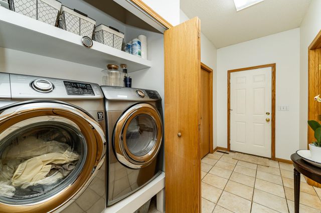 1988 Waterford Place SW, Rochester, MN 55902