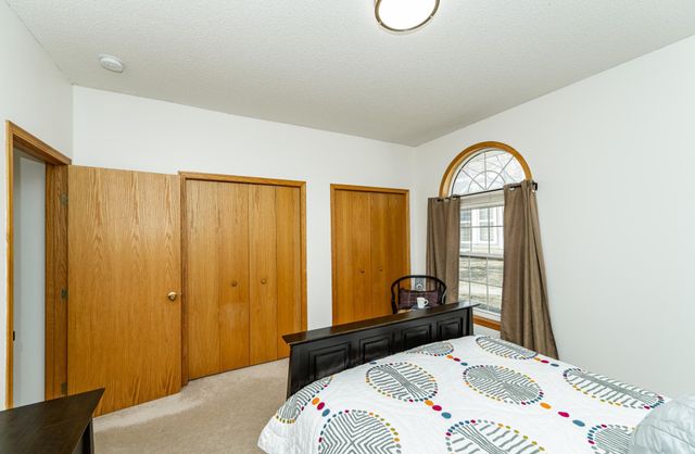 1988 Waterford Place SW, Rochester, MN 55902