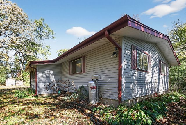 21364 Burr Oak Road, Harvard, IL 60033