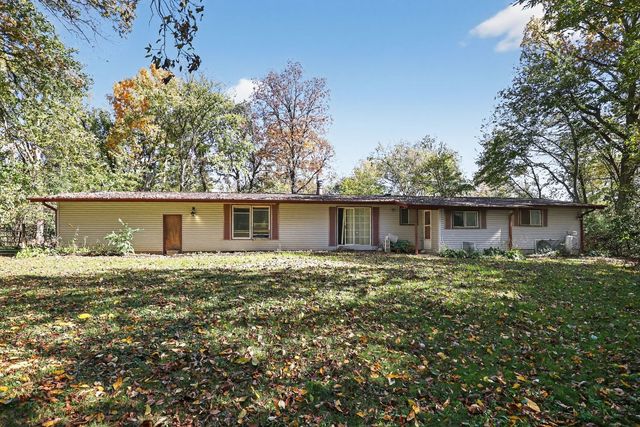 21364 Burr Oak Road, Harvard, IL 60033