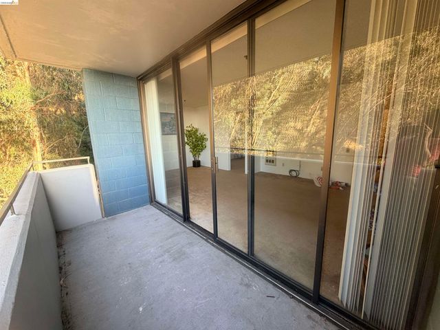 555 Pierce St 1021, Albany, CA 94706