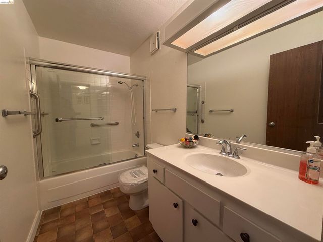 555 Pierce St 1021, Albany, CA 94706