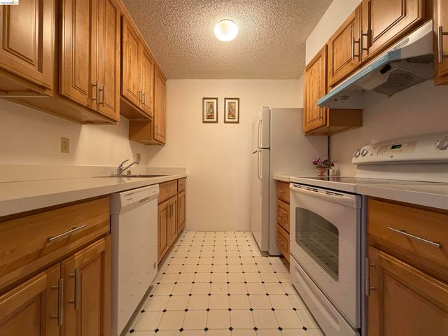555 Pierce St 1021, Albany, CA 94706