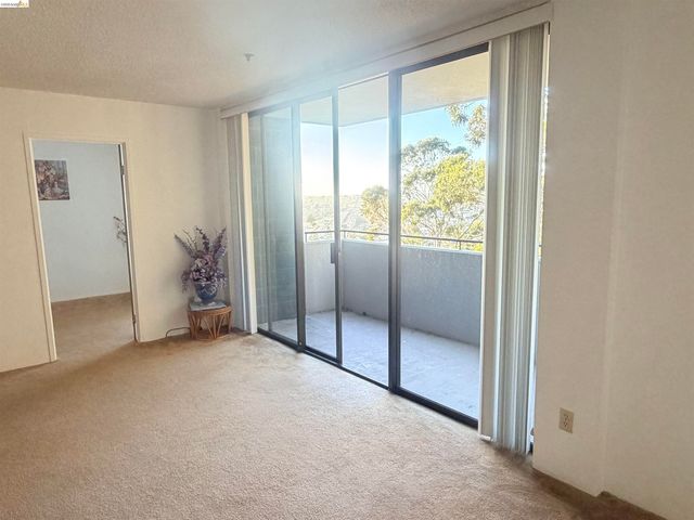 555 Pierce St 1021, Albany, CA 94706