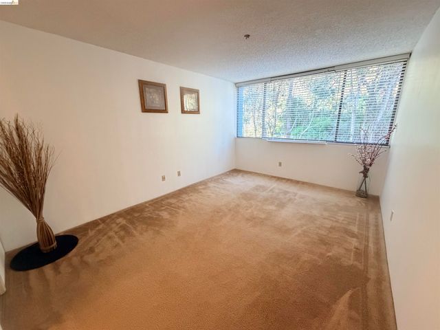 555 Pierce St 1021, Albany, CA 94706