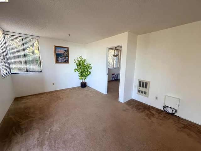 555 Pierce St 1021, Albany, CA 94706