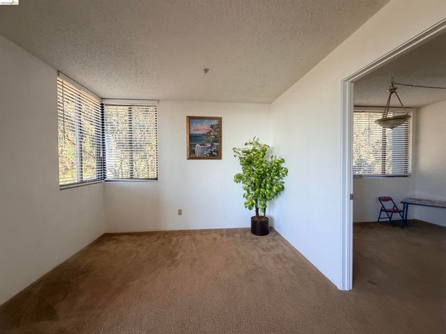 555 Pierce St 1021, Albany, CA 94706