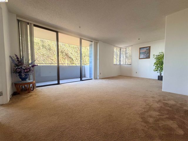 555 Pierce St 1021, Albany, CA 94706