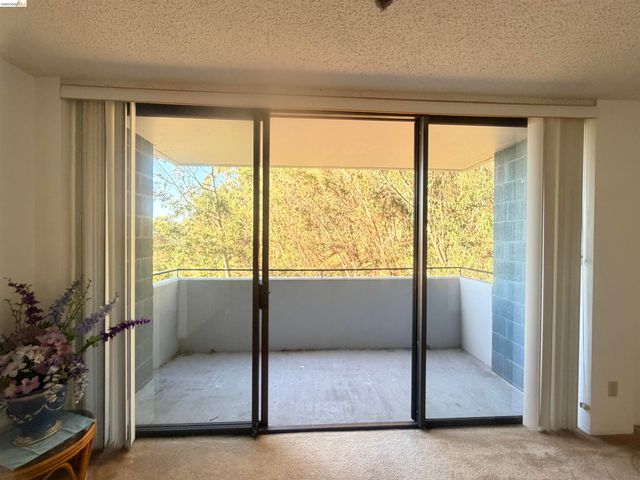 555 Pierce St 1021, Albany, CA 94706