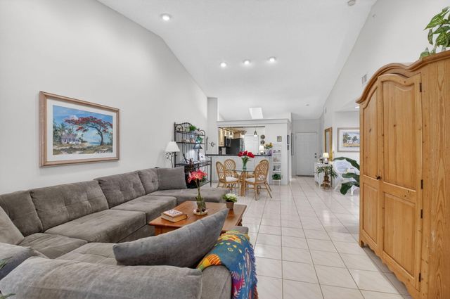 10039 Andrea Lane A, Boynton Beach, FL 33437
