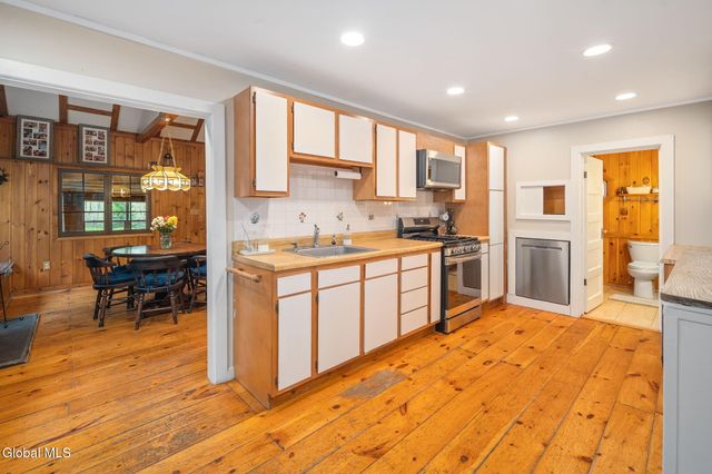 142 1st Avenue, Caroga Lake, NY 12032