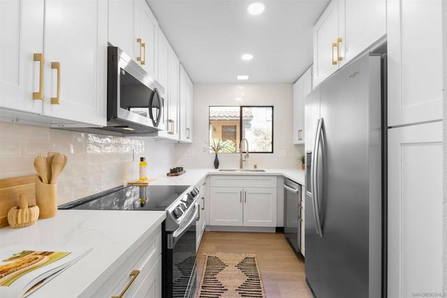 5878 Mission Center A, San Diego, CA 92123