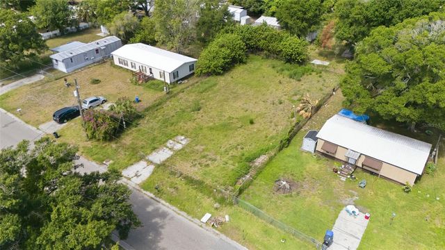 5013 DACCA DRIVE, Tampa, FL 33619